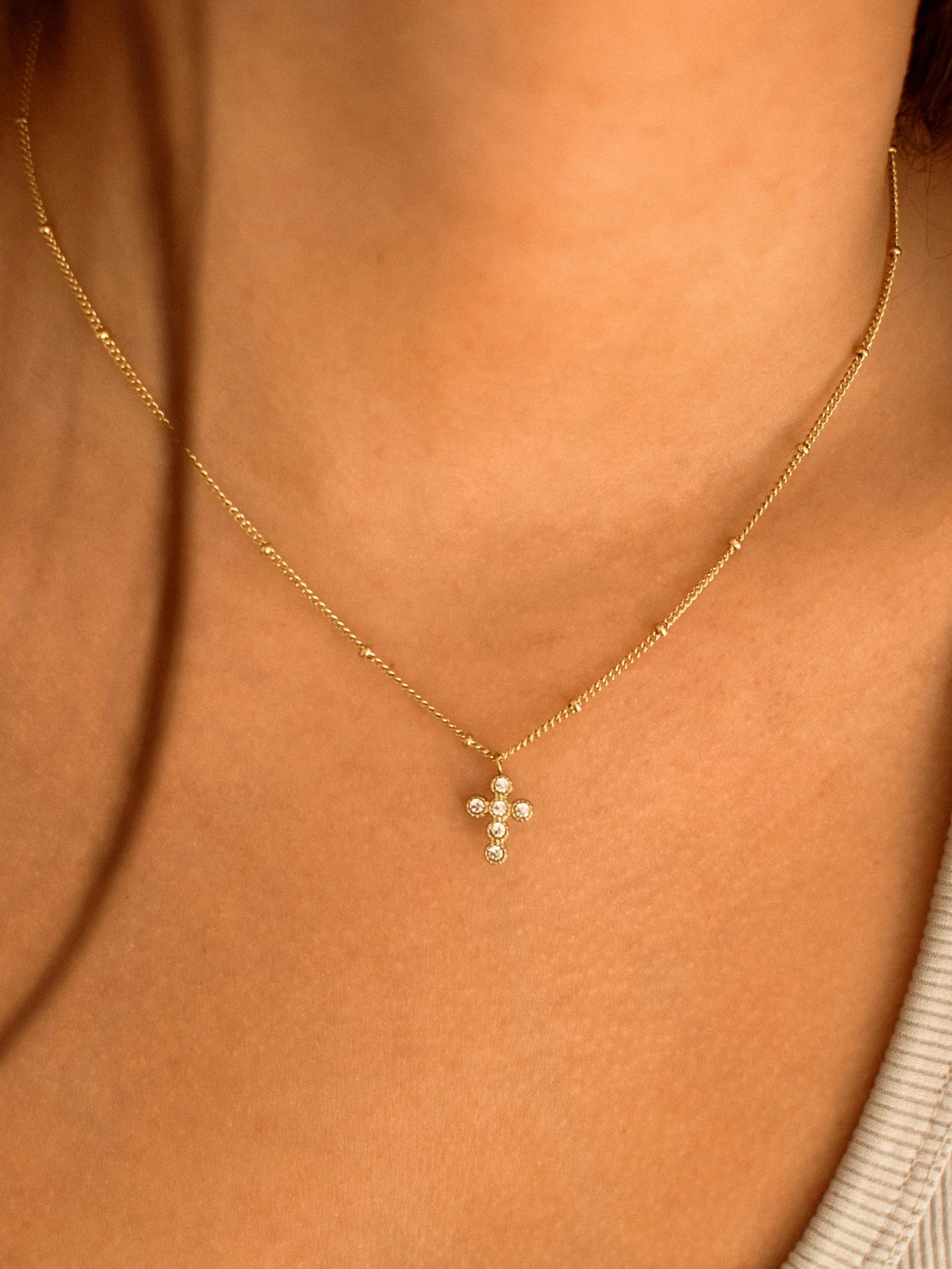 COLLIER - CRUZA