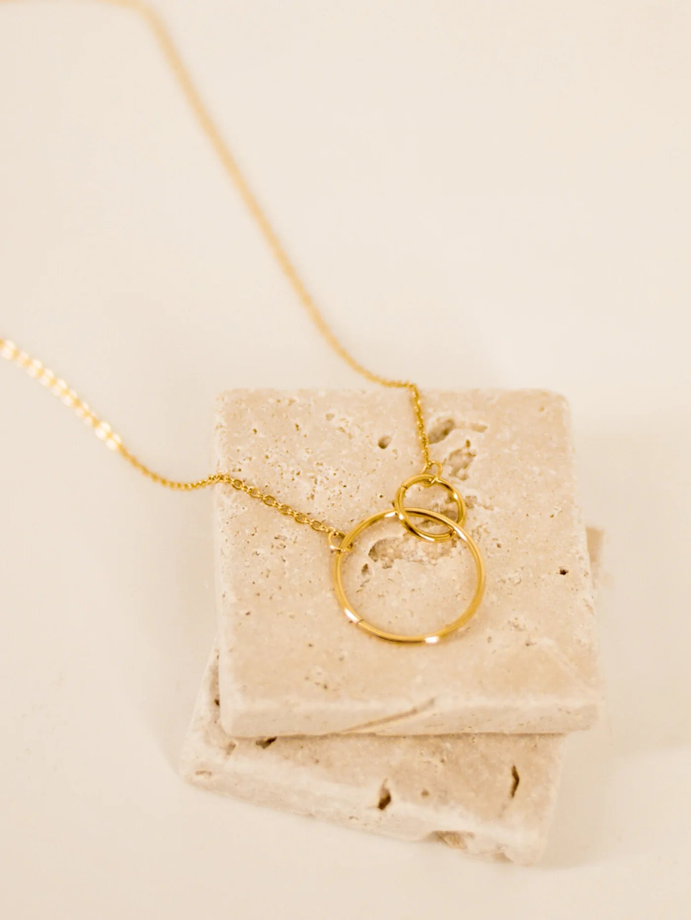 COLLIER LOLA