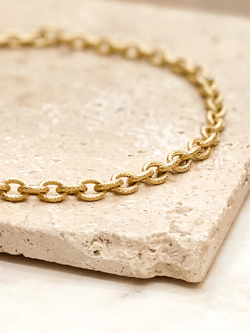 COLLIER GEORGINA