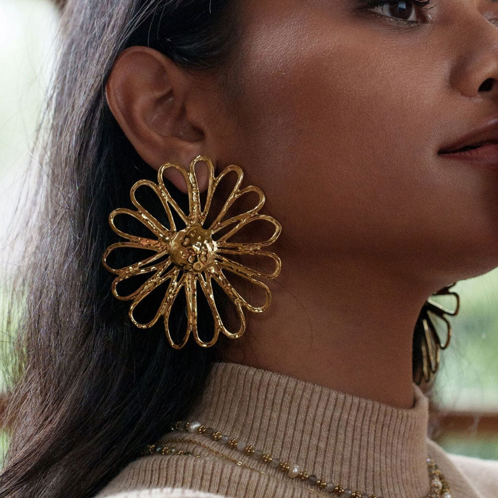 BOUCLES PUCES - FLEUR AJOURÉE ET TEXTURÉE