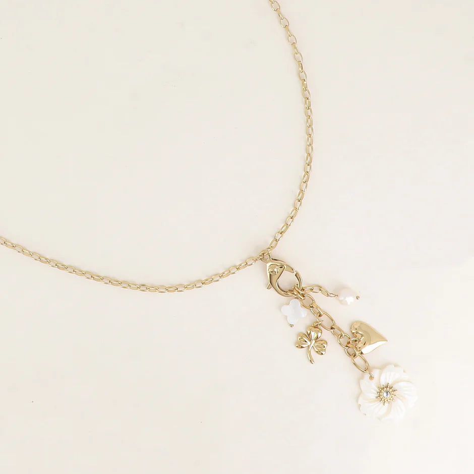 COLLIER Y FLORA